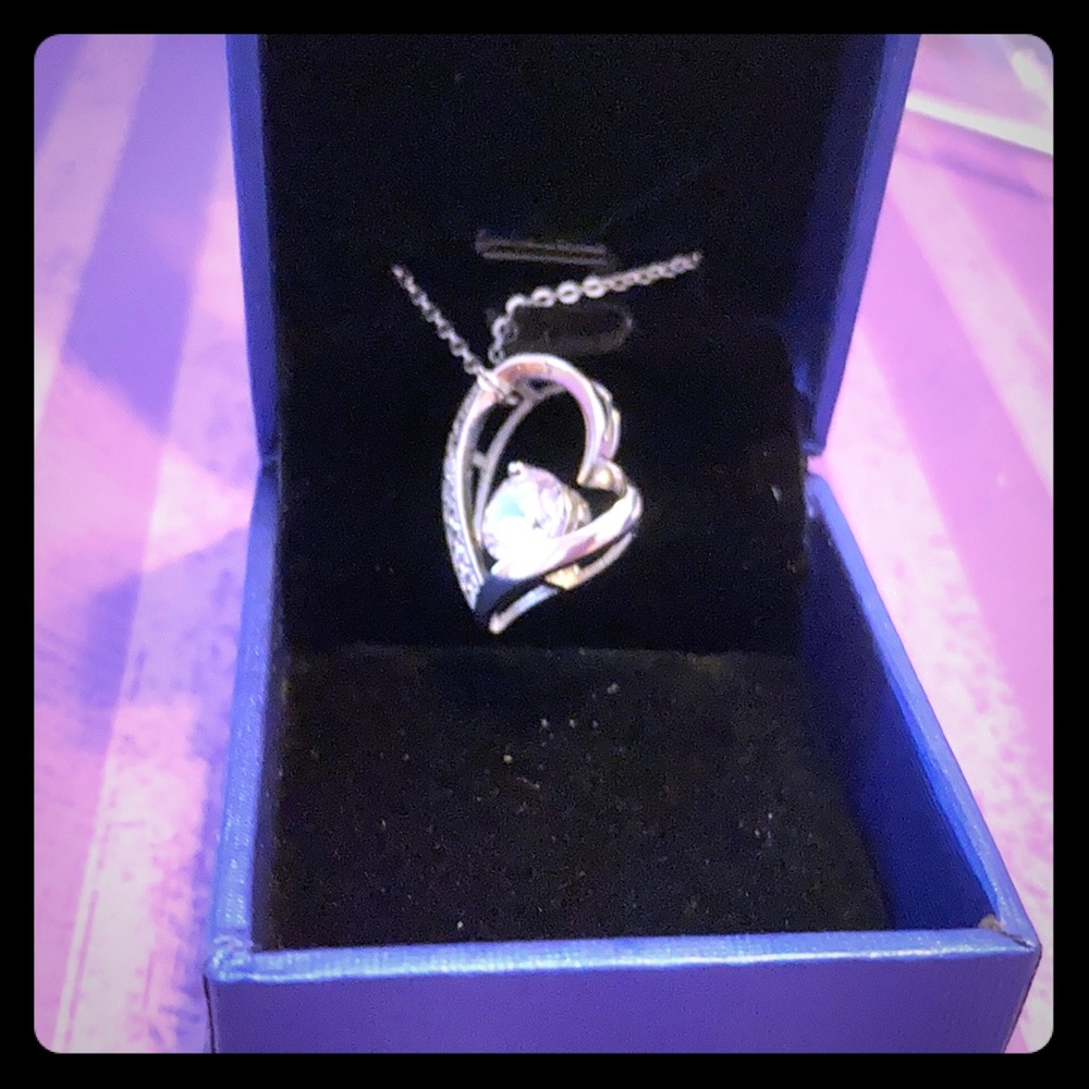 Silver heart necklace